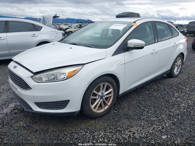 Ford FOCUS SE 2015 1FADP3F29FL243889 Image 2