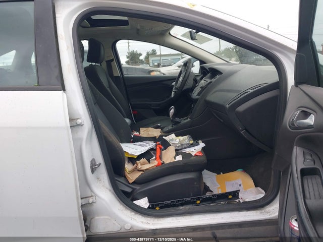 Ford FOCUS SE 2015 1FADP3F29FL243889 Image 5