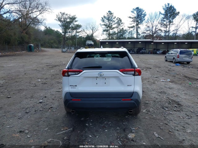Toyota Rav4 Xle 2021 2T3W1RFV6MC140796 Image 16