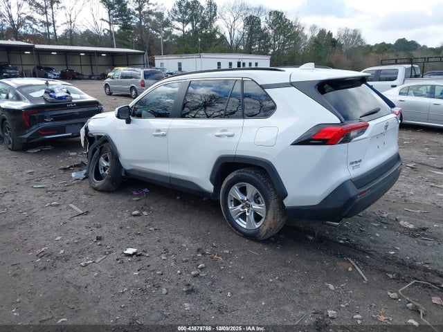 Toyota Rav4 Xle 2021 2T3W1RFV6MC140796 Image 3