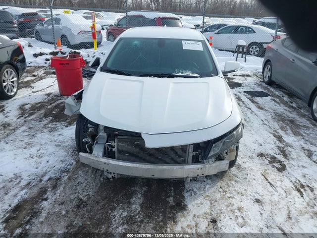 Chevrolet IMPALA 1LT 2017 2G1105SA1H9165511 Image 13