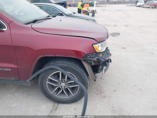43879812 :رقم المزاد ، 1C4RJFBG5JC450406 vin ، 2018 Jeep Grand Cherokee Limited 4x4 مزاد بيع