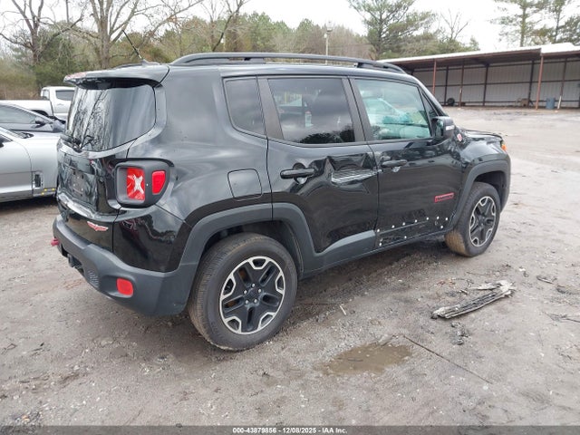 Jeep Renegade Trailhawk 2016 ZACCJBCT0GPD78254 Image 4