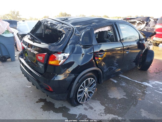 2018 MITSUBISHI OUTLANDER SPORT JA4AP3AW6JZ001794 Photo 3