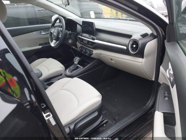 3KPF24AD5NE488504 KIA Forte Lxs