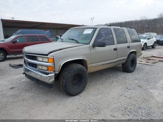1999 CHEVROLET TAHOE 1GNEK13R3XJ439267 Photo 1