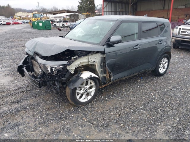 KNDJ23AU8S7256723 KIA SOUL LX