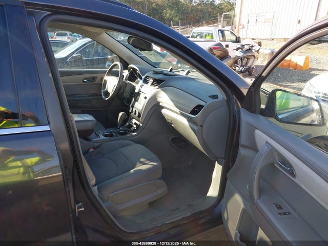 Chevrolet Traverse 1lt 2015 1GNKRGKD9FJ281099 Image 5