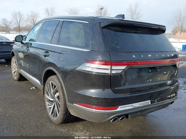 Lincoln Aviator Reserve 2025 5LM5J7XC0SGL29909 Image 3