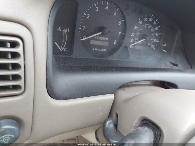 2002 TOYOTA COROLLA 2T1BR12E22C575903 Photo 6