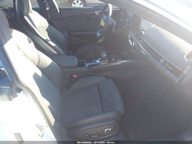 2025 AUDI S5 SPORTBACK WAUA4CF52SA004705 Photo 4
