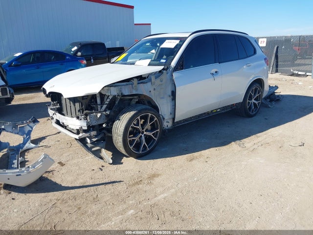 2021 BMW X5 5UXCR4C02M9G97308 Photo 1