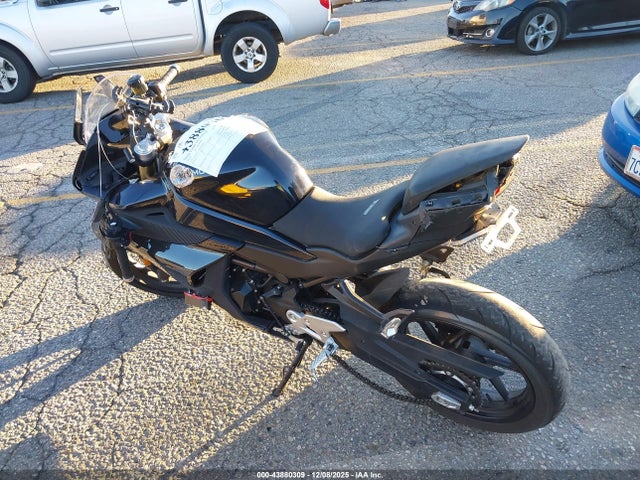 LCEPESLA8R6001911 Cf Moto 450ss