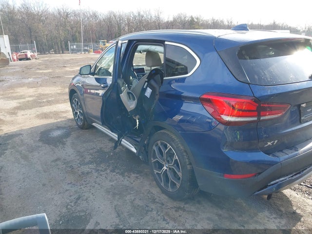 2021 BMW X1 WBXJG9C05M5U36774 Photo 5