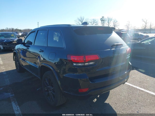 2020 JEEP GRAND CHEROKEE 1C4RJFAG8LC312881 Photo 2