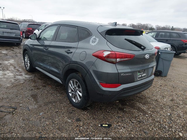 2018 HYUNDAI TUCSON KM8J33A42JU663588 Photo 2