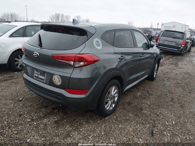 2018 HYUNDAI TUCSON KM8J33A42JU663588 Photo 3