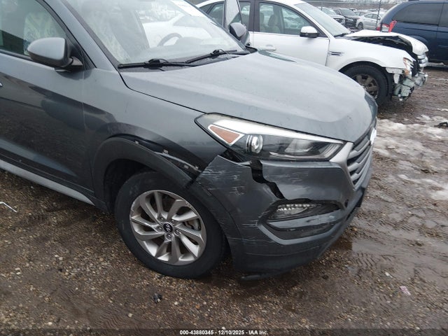 2018 HYUNDAI TUCSON KM8J33A42JU663588 Photo 5