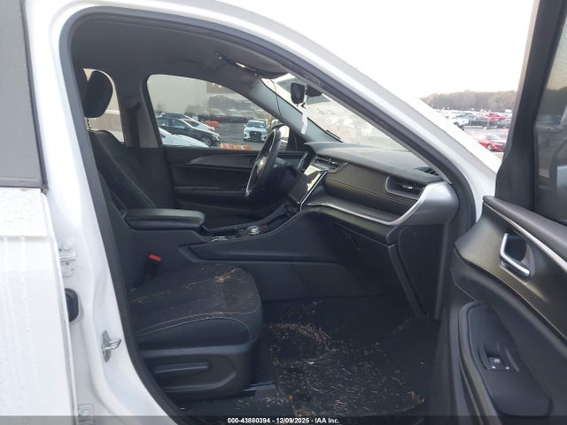 2023 JEEP GRAND CHEROKEE 1C4RJGAG1PC601757 Photo 4