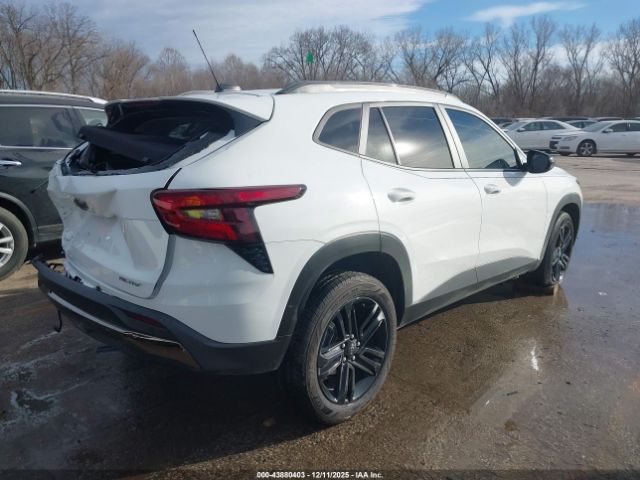 2025 CHEVROLET TRAX KL77LKEP7SC040856 Photo 3