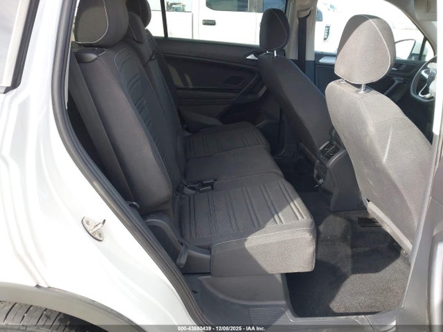 Aukcja sprzedaży 2023 Volkswagen Tiguan 2.0t S, vin: 3VVRB7AX5PM047703, numer aukcji: 43880439