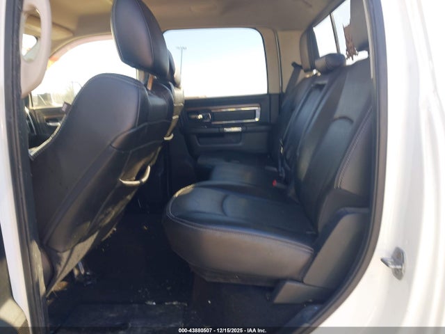 43880507 :رقم المزاد ، 3C63RRJL5FG542271 vin ، 2015 Ram 3500 Laramie مزاد بيع