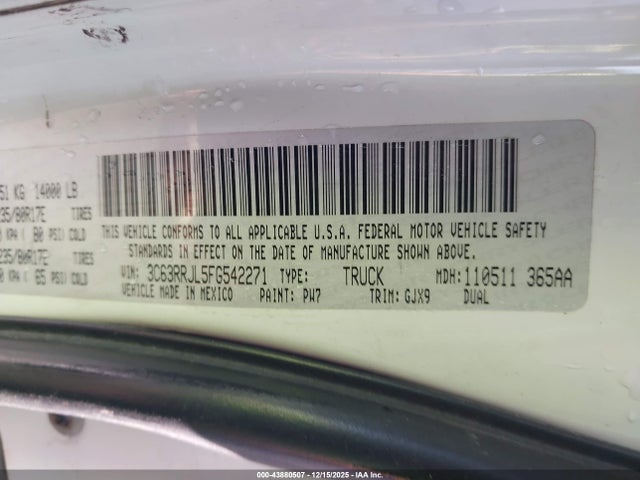 43880507 :رقم المزاد ، 3C63RRJL5FG542271 vin ، 2015 Ram 3500 Laramie مزاد بيع
