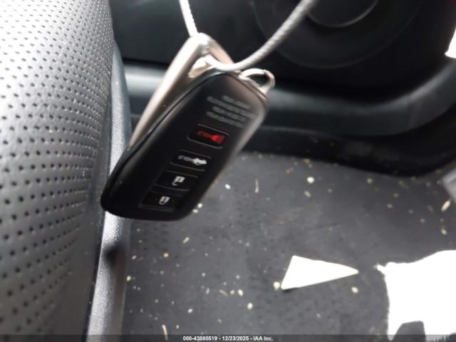 2016 LEXUS IS 200T JTHBA1D27G5016988 Photo 10