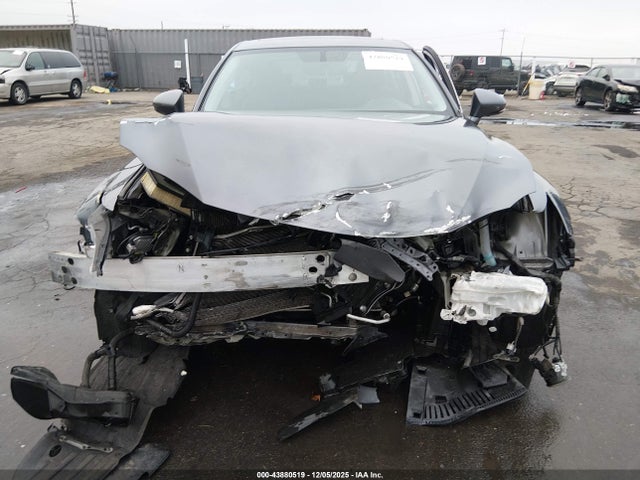 Lexus IS 200T 2016 JTHBA1D27G5016988 Image 13