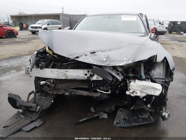 2016 LEXUS IS 200T JTHBA1D27G5016988 Photo 5