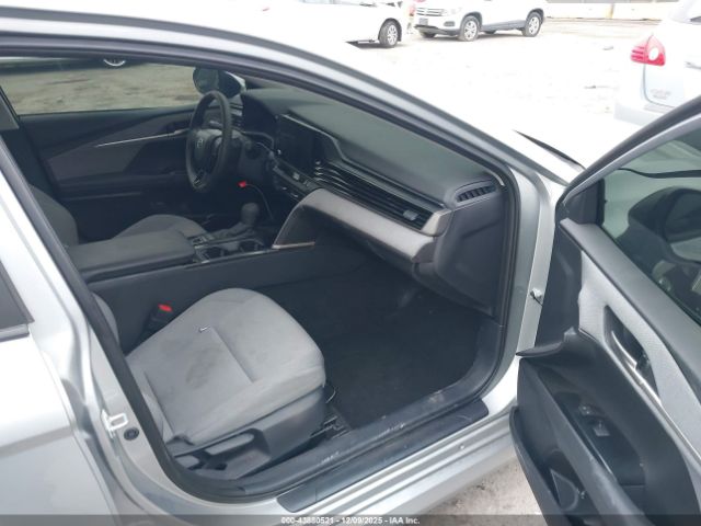 2025 TOYOTA CAMRY 4T1DBADK9SU003886 Photo 4