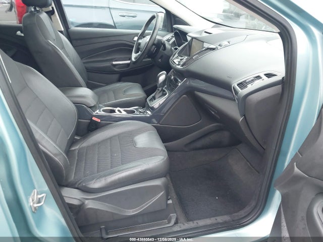 43880543 :رقم المزاد ، 1FMCU0J96DUD33117 vin ، 2013 Ford Escape Titanium مزاد بيع