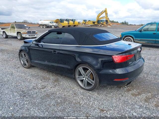 2015 AUDI A3 WAU5CLFF7F1033460 Photo 2