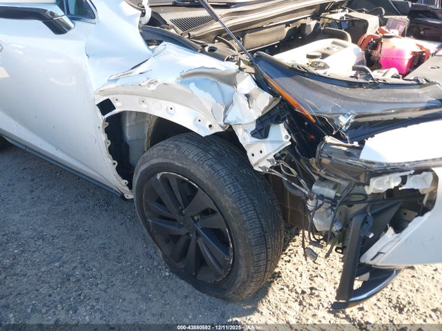 JTJBJRBZ8K2110093 Lexus NX 300H
