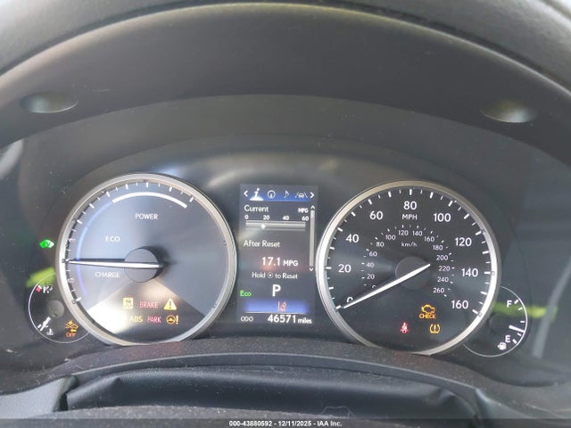 JTJBJRBZ8K2110093 Lexus NX 300H