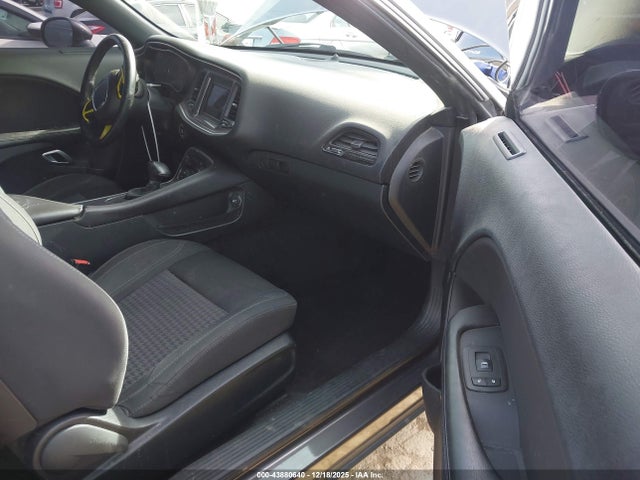 Dodge Challenger Sxt 2018 2C3CDZAG5JH262924 Image 5