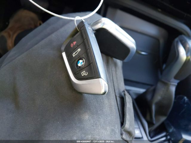 2017 BMW X1 WBXHT3Z33H4A53536 Photo 10