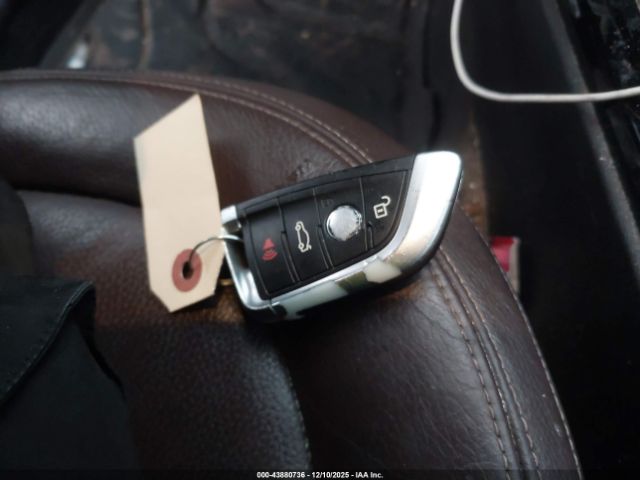 2016 BMW X1 WBXHT3C36G5E55276 Photo 10