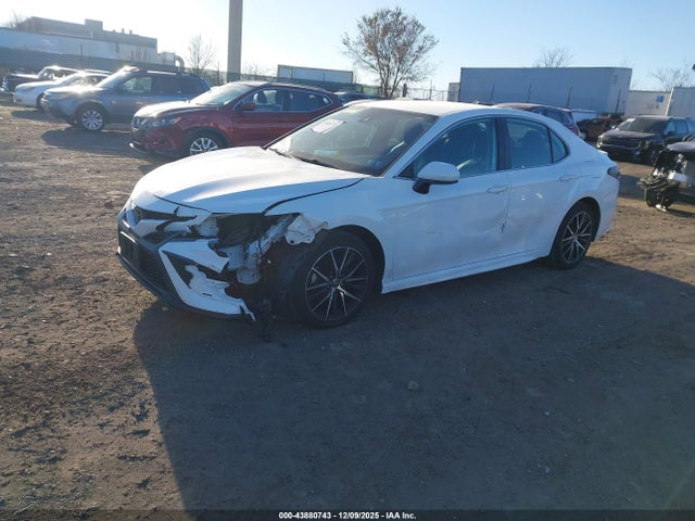 Toyota CAMRY SE 2021 4T1G11AK2MU552532 Image 2