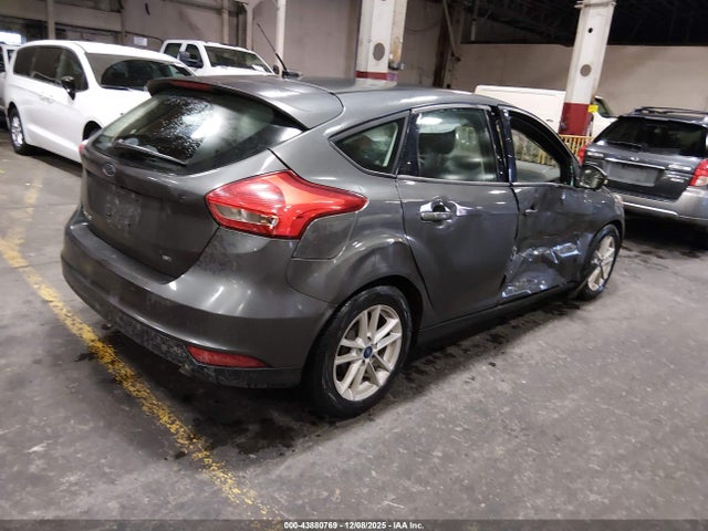 1FADP3K22GL227458 Ford FOCUS SE
