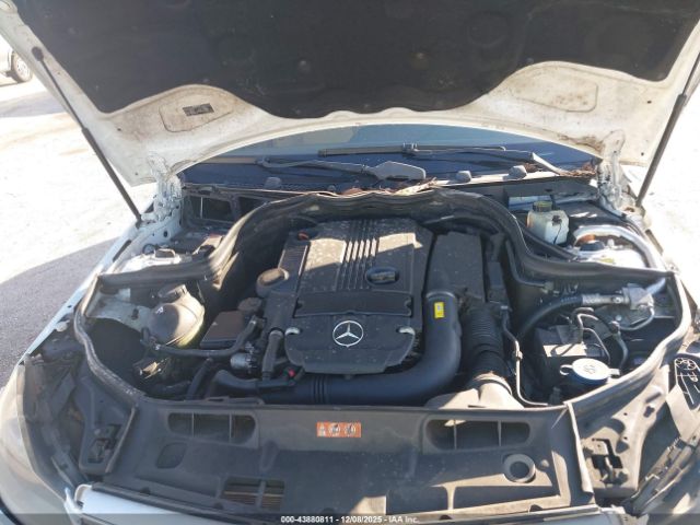 2013 MERCEDES-BENZ C 250 WDDGF4HB7DR257514 Photo 9