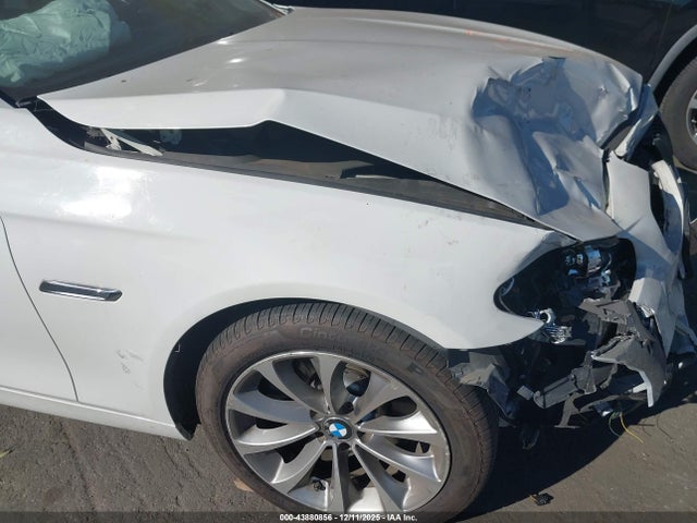 43880856 :رقم المزاد ، WBA5A5C52GG352633 vin ، 2016 Bmw 528i مزاد بيع