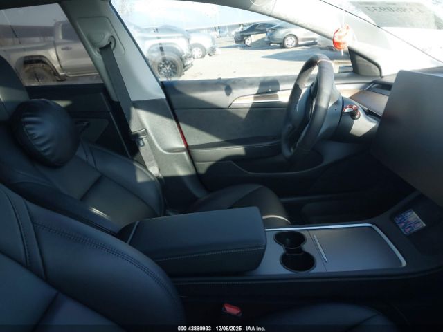 2023 TESLA MODEL 3 5YJ3E1EA6PF585619 Photo 4