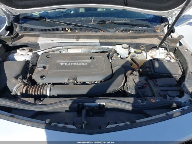 2019 CADILLAC XT4 1GYAZAR42KF106062 Photo 9