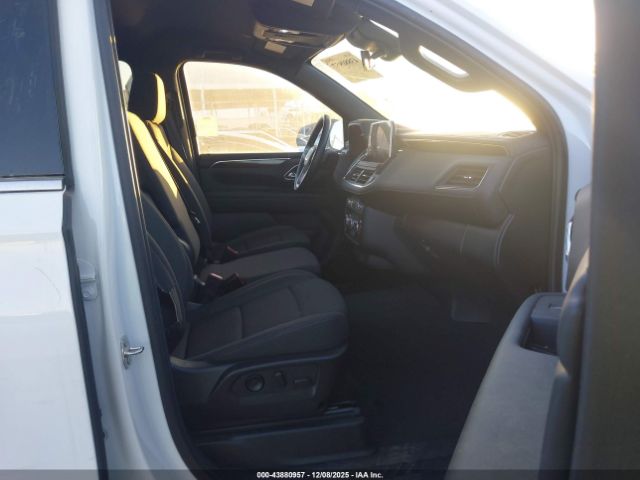 2024 GMC YUKON XL 1GKS2FET4RR381874 Photo 4