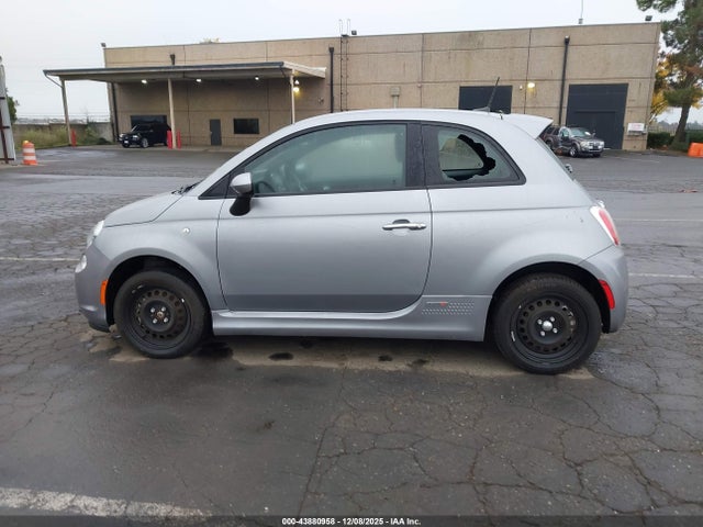 3C3CFFGE2HT586106 Fiat 500