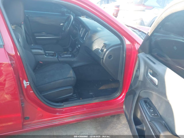 Продаж на аукціоні авто 2015 Dodge Charger Se, vin: 2C3CDXBG4FH837007, номер лоту: 43880968