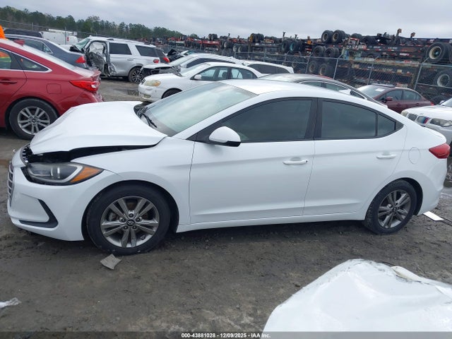 5NPD84LF9HH188307 Hyundai ELANTRA SE