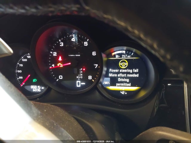 2017 PORSCHE MACAN WP1AA2A57HLB03500 Photo 6