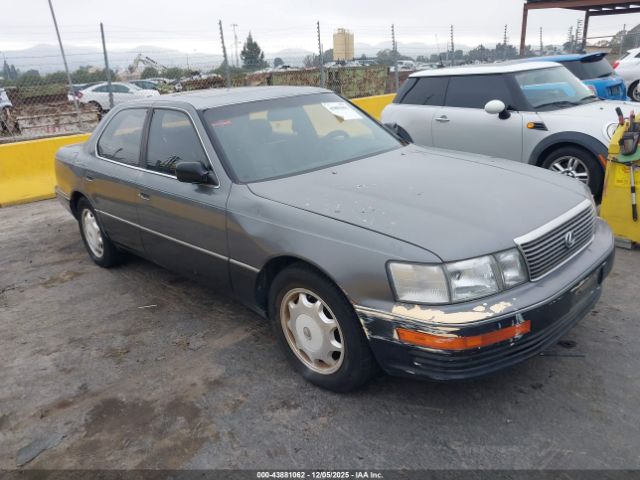 1993 LEXUS LS JT8UF11E3P0164447